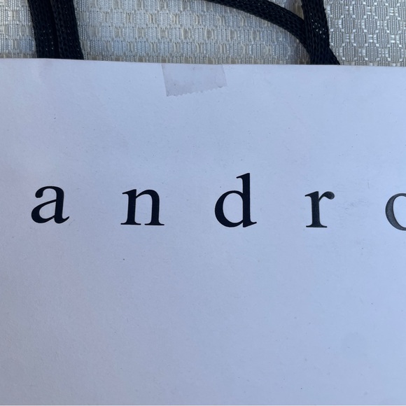 Sandro 2 Empty Gift Bags 1 Tan 1 White 13" x 11.5 - Picture 10 of 15